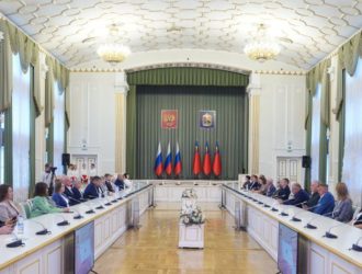 Кузбасским строителям вручили награды в преддверии профессионального праздника