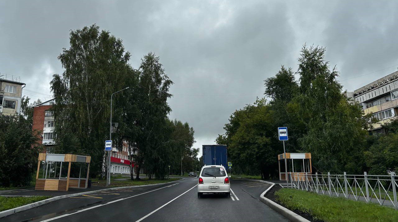 В Топках после жалобы губернатору на нехватку остановок поставили сразу 6 штук