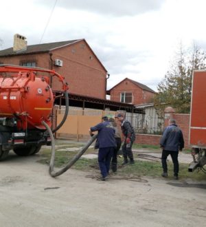 Кузбасс шефствует над Горловкой: специалисты восстанавливают жилье и соцобъекты