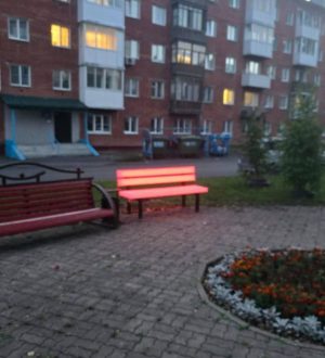 Светящиеся скамейки появились в Кемерове