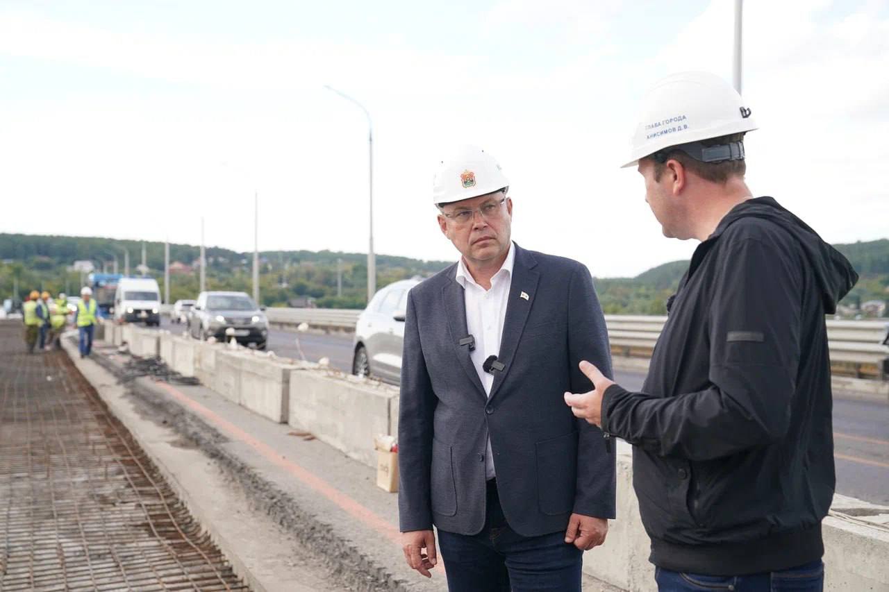 Илья Середюк поручил ускорить ремонт Кузбасского моста в Кемерове
