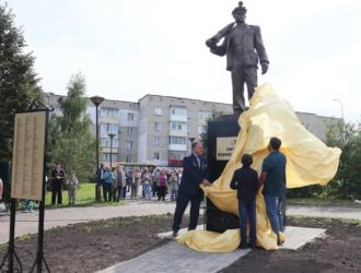 Народный памятник шахтерам открыли в Анжеро-Судженске