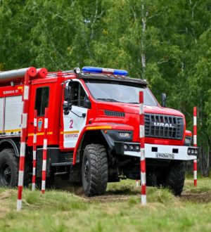 Лучшим водителем пожарного автомобиля в Кузбассе стал Владимир Бударин