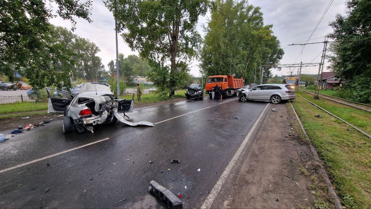 За ДТП в состоянии опьянения, где тяжело пострадали женщина и ребенок, в Кемерове осудили водителя-бесправника