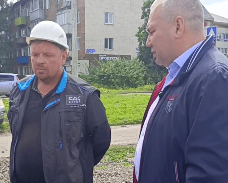 Грузовики растаскивают грязь по дороге: глава Новокузнецка ответил на жалобы жителей Дальнего Куйбышева
