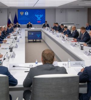 Анатолий Серышев принял участие в обсуждении развития Обь-Иртышского бассейна внутренних водных путей