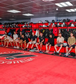 Новокузнецкий хоккейный «Металлург» вышел из отпуска