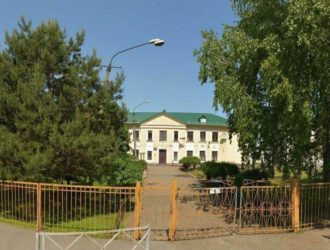 В Новокузнецке суд запретил эксплуатацию школы №28