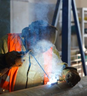 «РаботаДляСВОих»: в Кузбассе ветеранам спецоперации помогают с трудоустройством