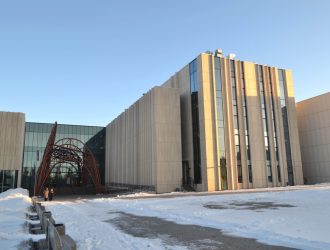 Минобрнауки предлагает ограничить минимальную стоимость платного обучения в вузах