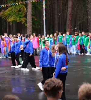 По приглашению ребят Илья Середюк посетил лагерь «Пламя» в Кемеровском округе