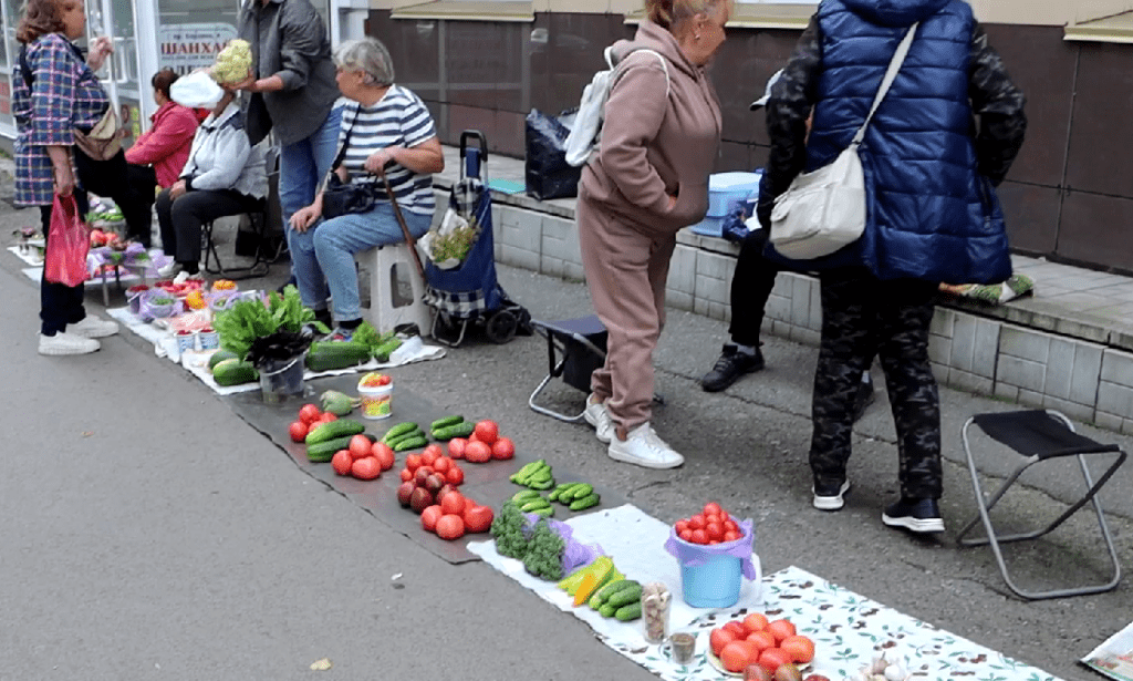 В Новокузнецке активно борются со стихийными рынками