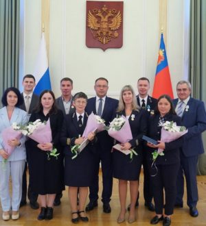 Губернатор Кузбасса вручил награды сотрудникам КузГТУ в честь юбилея вуза