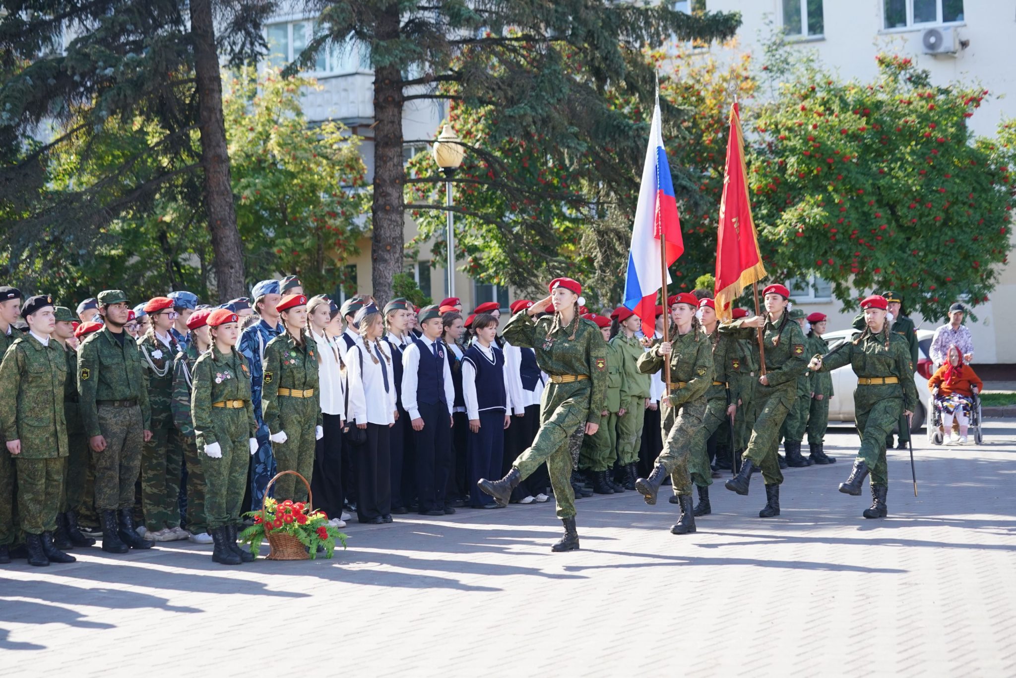 В Кемерове юнармейцы заступили на Вахту Памяти