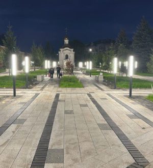 В Кузбассе обновили 105 из 146 запланированных на 2025 год скверов и дворов