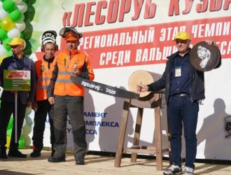 Лучшим вальщиком леса Кузбасса стал лесоруб из Промышленновского округа