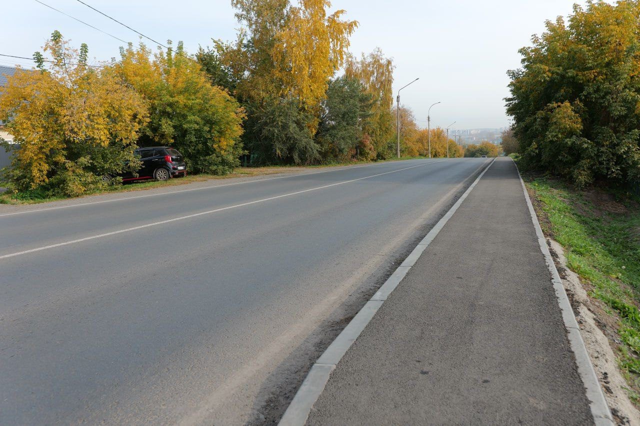 Тротуар достроили в кемеровских Плешках