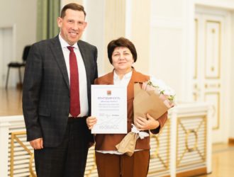 В Кузбассе отметили работников туриндустрии областными наградами