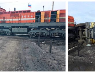Товарный состав протаранил грузовик в Прокопьевском округе