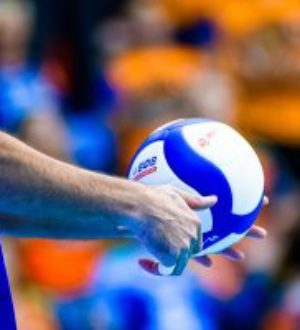 Волейбольный «Кузбасс» уступил в первом официальном матче сезона