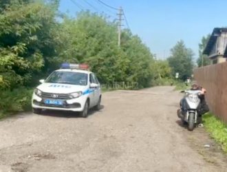 10-летнего мальчика, катавшегося на мопеде по поселку, остановили в Новокузнецком округе