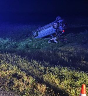 В Беловском округе перевернулась иномарка, пять человек пострадали