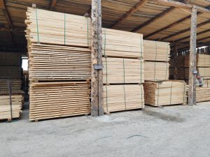 Свыше 57 тысяч кубометров леса вывезли из Кузбасса с начала года