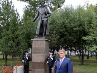 Анатолий Серышев принял участие в церемонии открытия памятника основателю отечественных органов безопасности