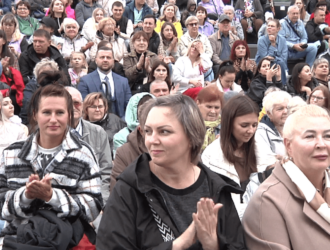 В Госдуме предложили давать родителям три оплачиваемых выходных для школьных мероприятий