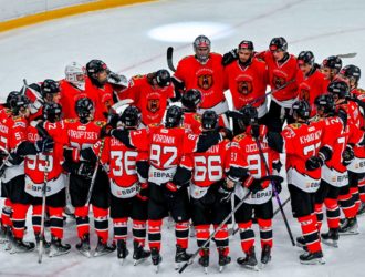 «Кузнецкие Медведи» одержали первую победу в сезоне
