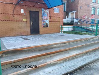 В одной из школ Мариинска отремонтировали крыльцо только после вмешательства прокуратуры