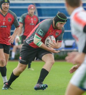 Регбийный «Металлург» в последнем туре регулярного чемпионата проиграл «Локомотиву»