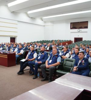 Участники программы «СВОи Герои. КуZбасс» изучают основы государственной политики и управления