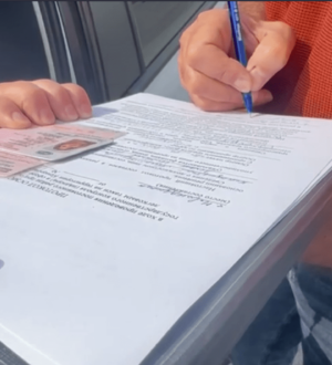 В России проработают льготы на такси для многодетных семей