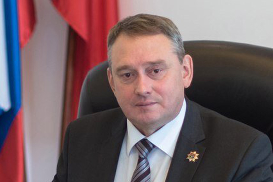 Глава города Осинники досрочно покинул свой пост