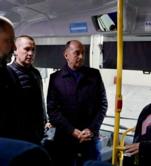 Автобусы есть, водителей нет: мэр Белова рассказал о транспортной проблеме