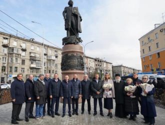 Памятник великому полководцу Михаилу Кутузову открыли в Новокузнецке