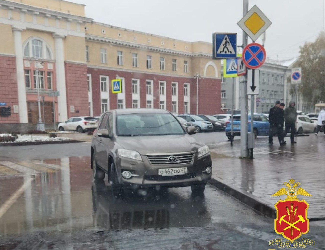 Кемеровчане помогли правоохранителям наказать грубо нарушившего правила водителя