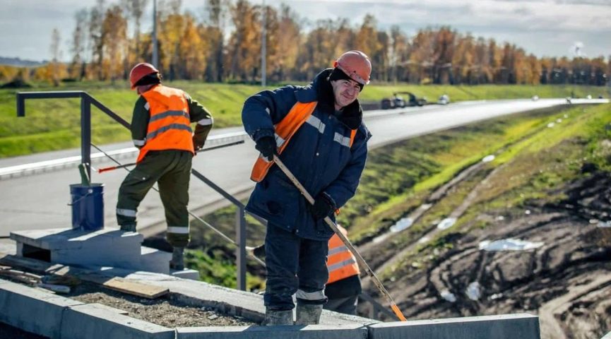 Илья Середюк поздравил кузбасских дорожников с профессиональным праздником
