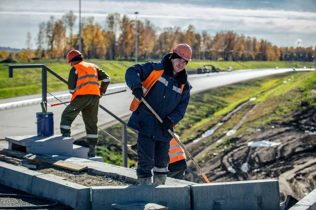 Илья Середюк поздравил кузбасских дорожников с профессиональным праздником