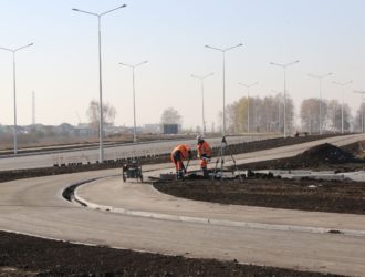 В Ленинском районе Кемерова строят новую дорогу для будущих микрорайонов