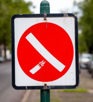 Курение на заправке завершилось для кузбассовца разбирательствами с силовиками