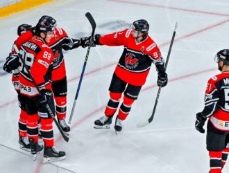 Новокузнецкий «Металлург» дома обыграл действующего чемпиона лиги