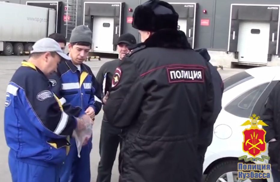 Кемеровские полицейские выявили нелегалов в ходе масштабного рейда