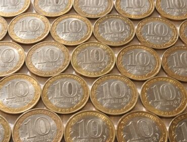 В России собираются ввести минимальную почасовую оплату труда