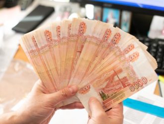 Большинство россиян поддержали идею льготной ипотеки для врачей и учителей