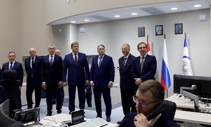 Анатолий Серышев посетил новый диспетчерский центр управления энергетикой Сибири