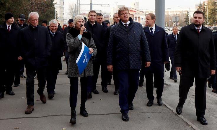 Анатолий Серышев высоко оценил ход работ по благоустройству общественных пространств в Омске