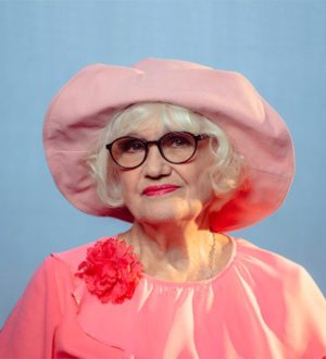 Легенда кузбасской сцены, народная артистка России Лидия Цуканова приглашает зрителей на свой бенефис