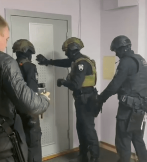 В Осинниках высокопоставленных чиновников и директоров двух фирм обвиняют в мошенничестве в особо крупном размере